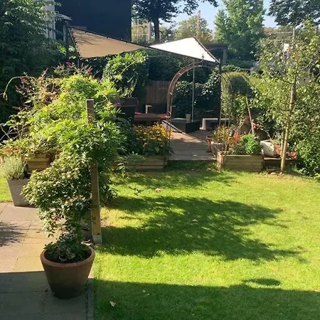 Apartament Mitten Im Ruhrgebiet Immer Willkommen, Wlan , Netflix, Parking Free, 100m2 Flat Oberhausen (North Rhine-Westphalia)